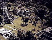 Развалины города, построенного индейцами Майя.
